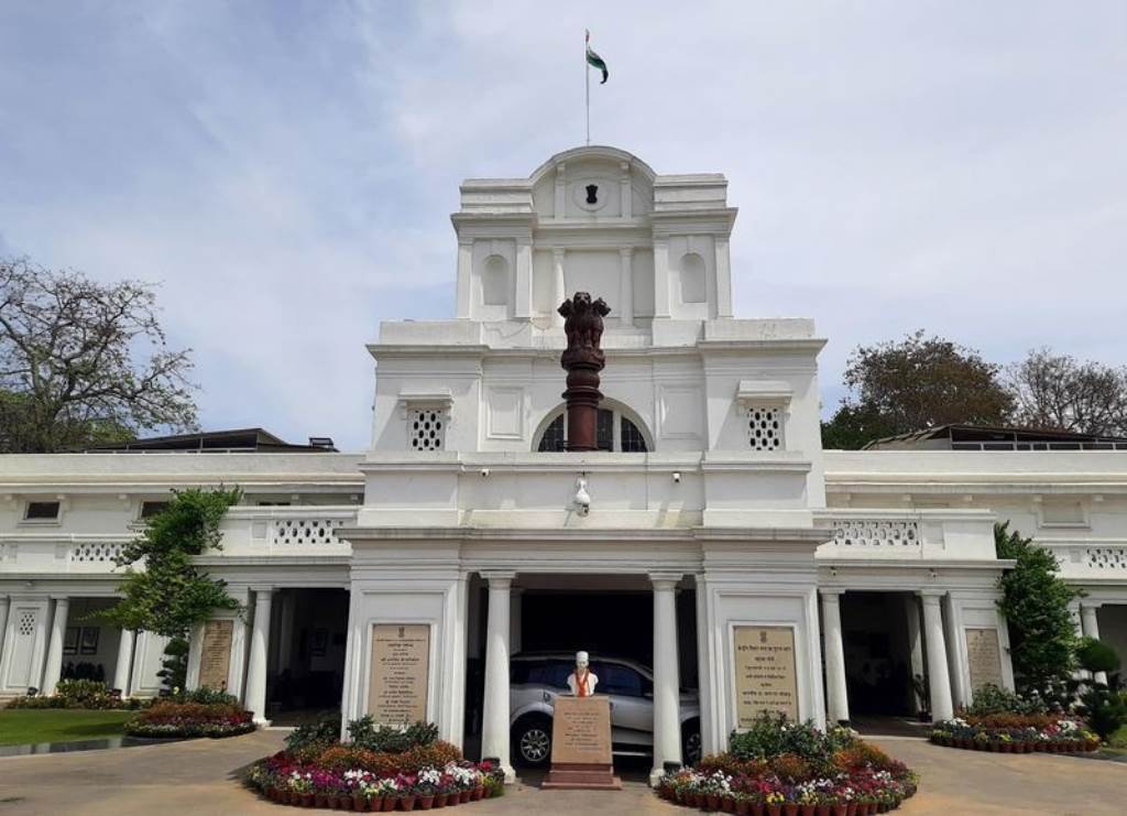 Bomb threat to blow up Delhi Assembly Investigation underway